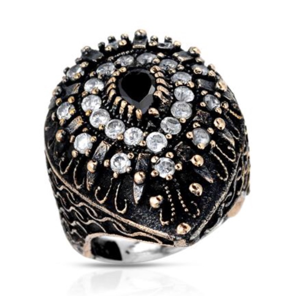 New Antique Style Ring with Cubic Zirconia